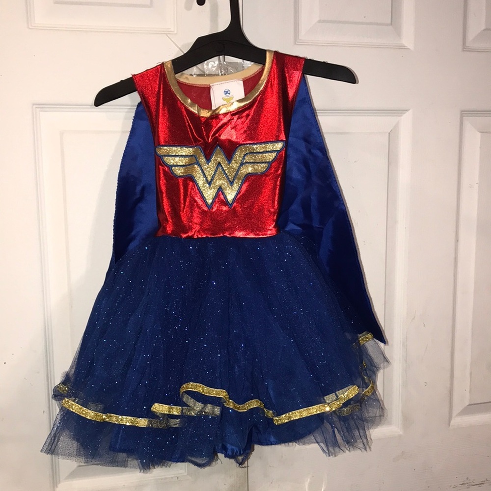 NWT Girl’s Wonder Woman DC Costume
